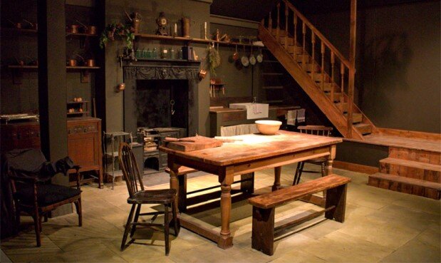 Theatre Miss Julie set